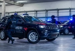 Компания Jeep объявила о выходе тысячного бронированного джипа Jeep Grand Cherokee  